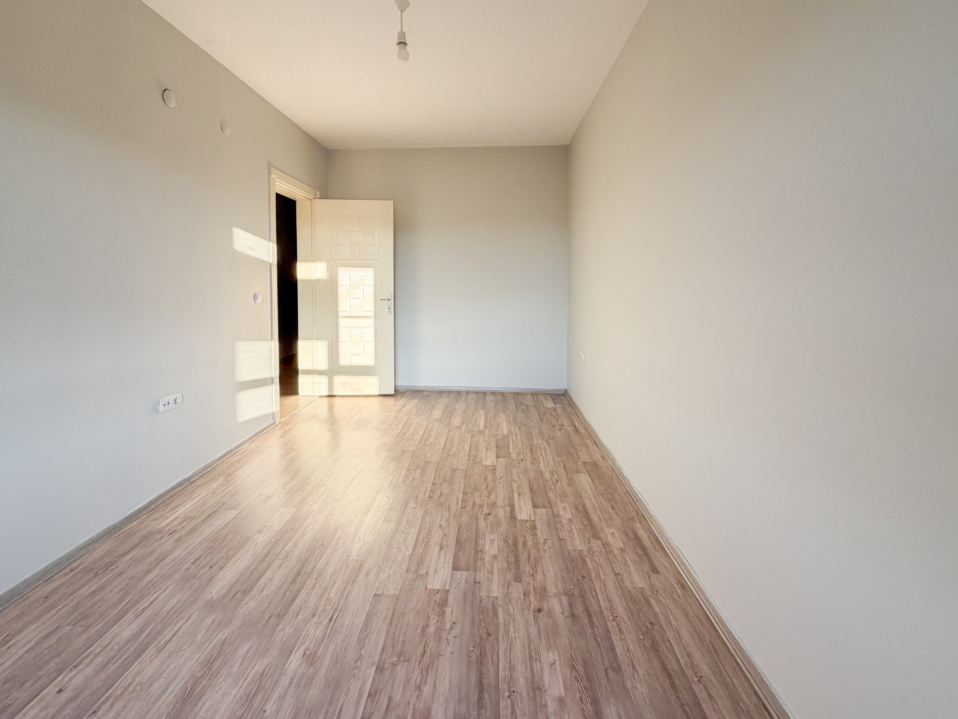 Şeker Toki'de 3+1 Odalı Site İçersinde Uygun Fiyatlı Daire - 12