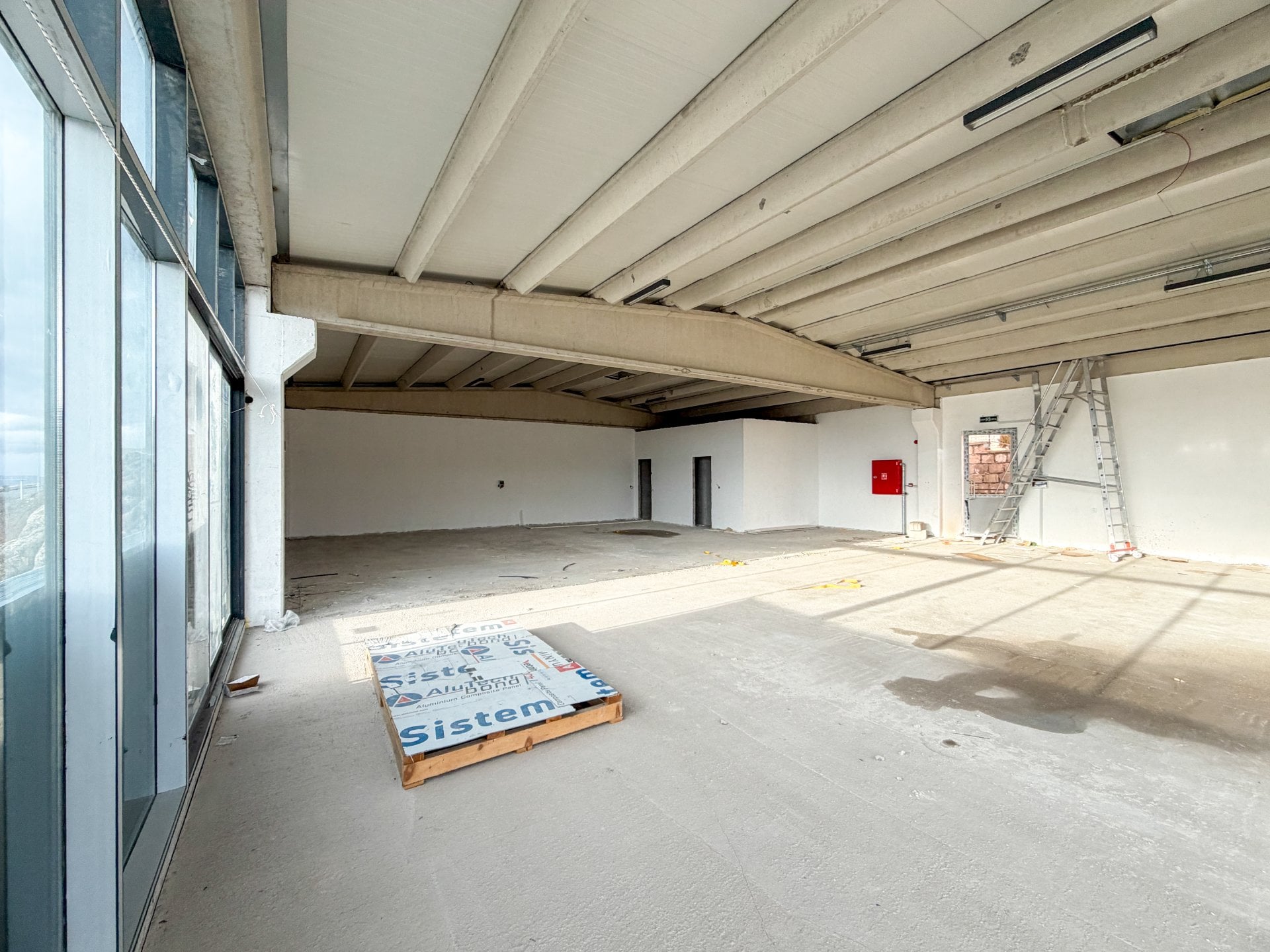 Mimarsinan OSB Girişinde Kiralık İş Yeri - 400 m² Showroom, Depo ve Mağaza Alanı - 15