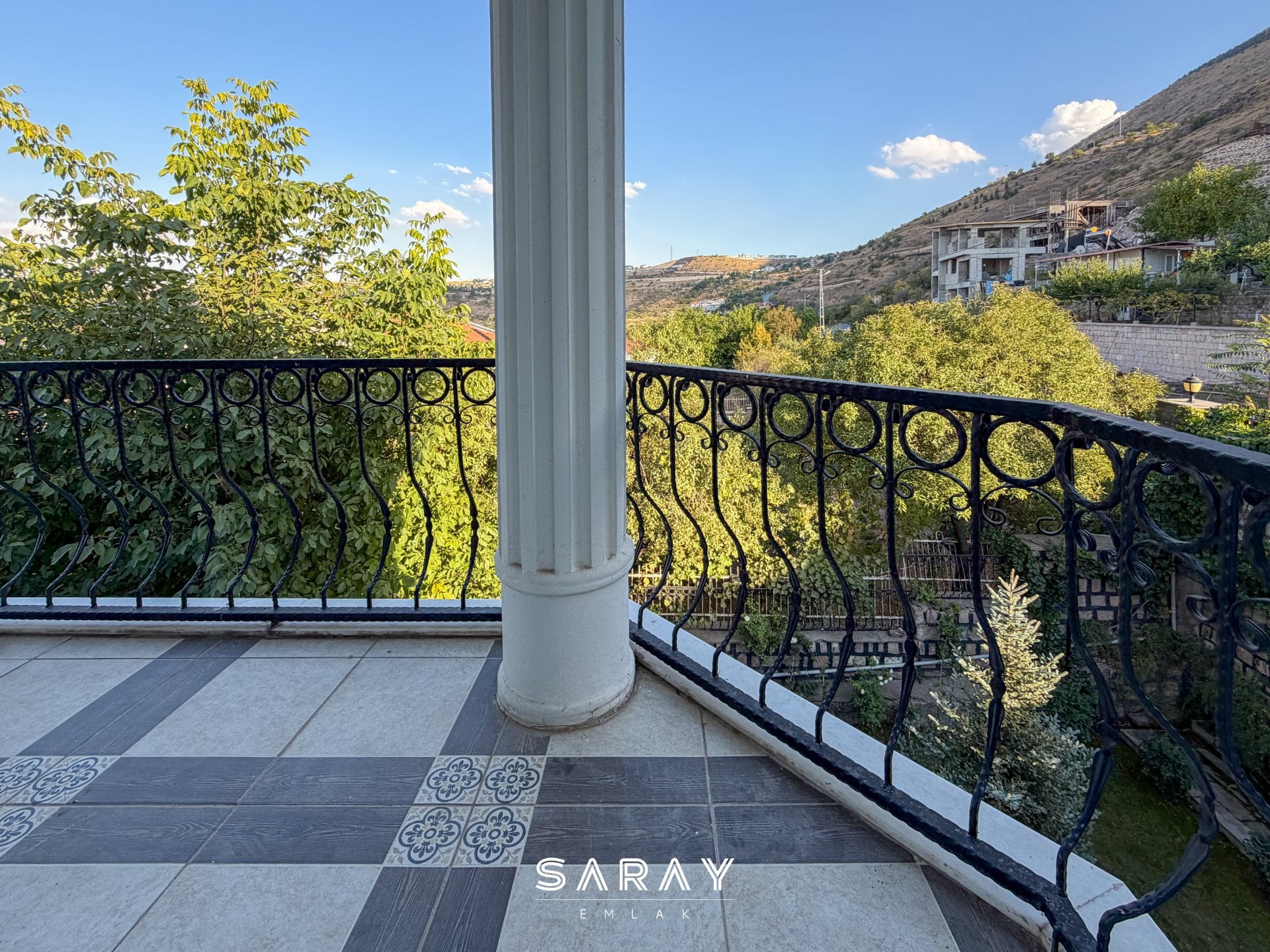 Talas’ta Muhteşem Kayseri Manzaralı Ultra Konforlu Satılık Villa - 31