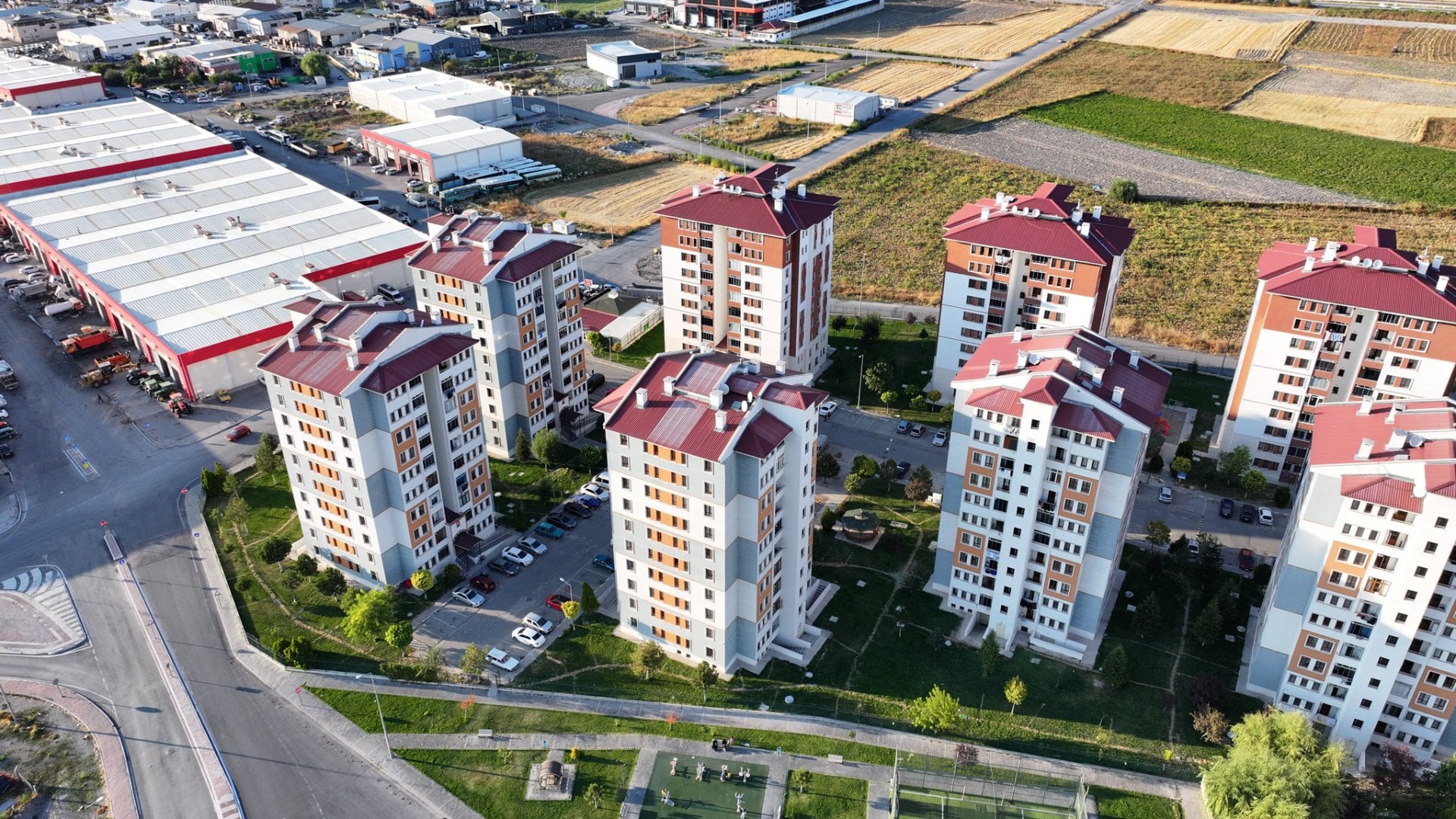 Şeker Toki'de 3+1 Odalı Site İçersinde Uygun Fiyatlı Daire - 3