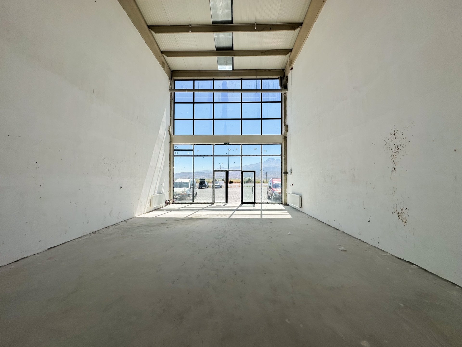BOĞAZKÖPRÜ 5KM MEVKİNDE KİRALIK 130m2 İŞ YERLERİ - 6