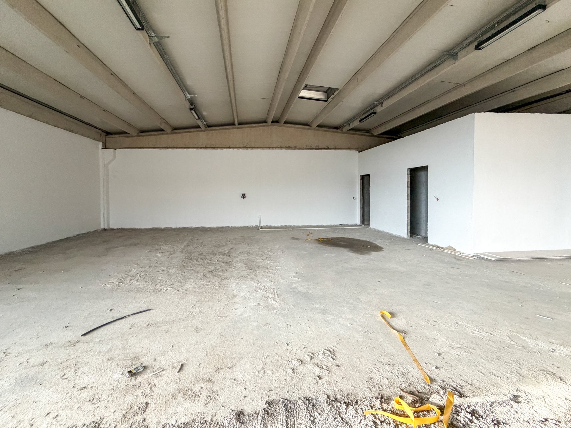 Mimarsinan OSB Girişinde Kiralık İş Yeri | 400 m² Showroom, Depo ve Mağaza Alanı - 8
