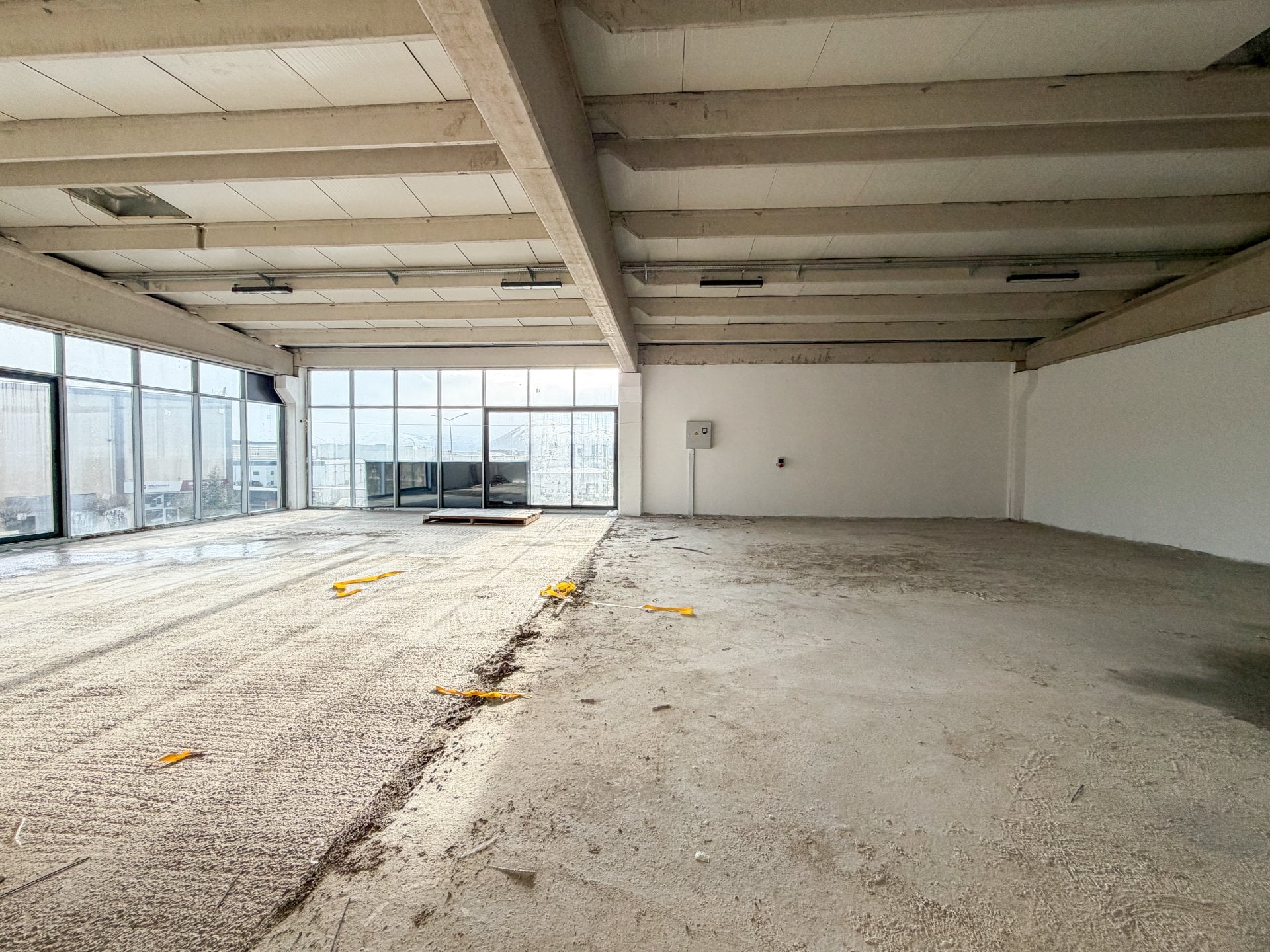 Mimarsinan OSB Girişinde Kiralık İş Yeri | 400 m² Showroom, Depo ve Mağaza Alanı - 6