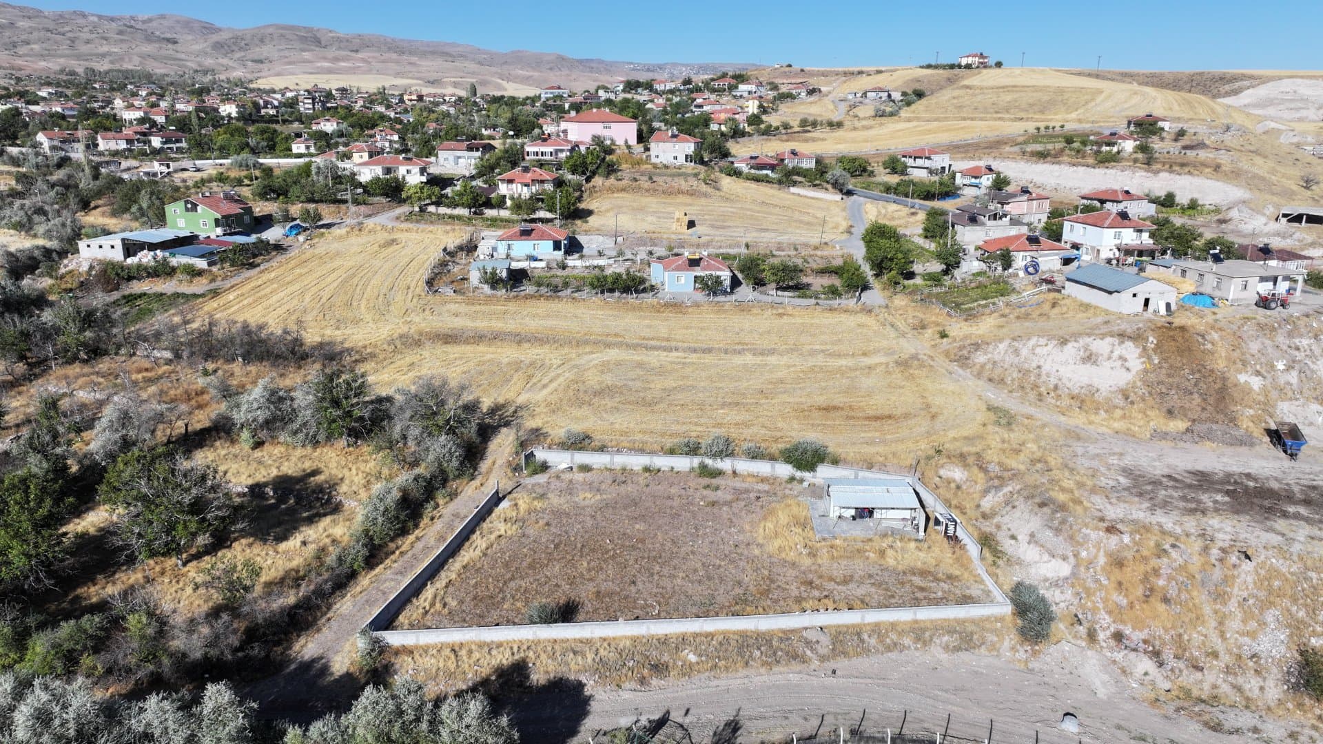 Kocasinan Saraycık 1+1 Odalı Prefabrik Müstakil evli arsa
