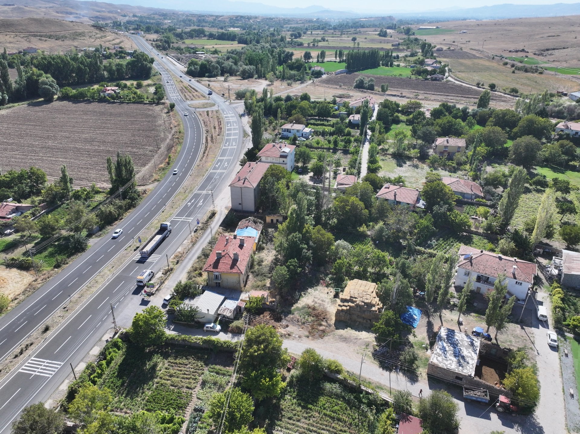 BÜNYAN KAVŞAĞINA YAKIN SATILIK TİCARİ NİTELİKLİ MÜSTAKİL BİNA | 4 DAİRELİ YATIRIM FIRSATI - 6