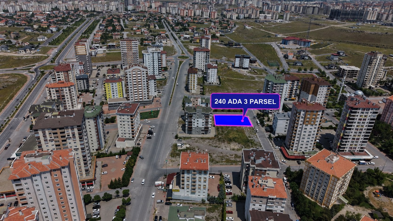 TOKİ Demokrasi Mahallesinde 812 m² Köşe Parsel Satılık - 2