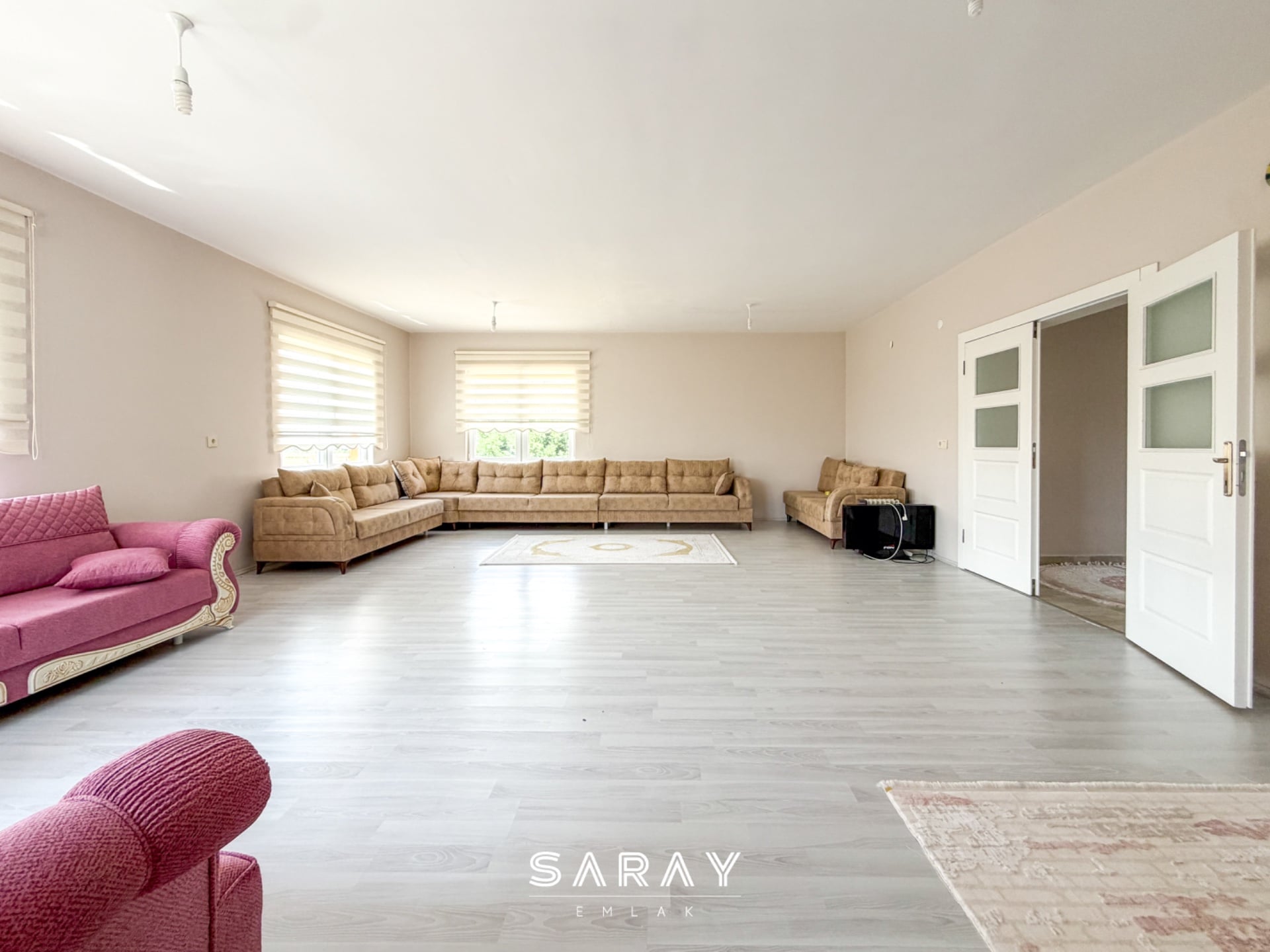 Kayseri İncesu'da 2.076 m² Bahçeli 3 Katlı Bağ Evi - 10