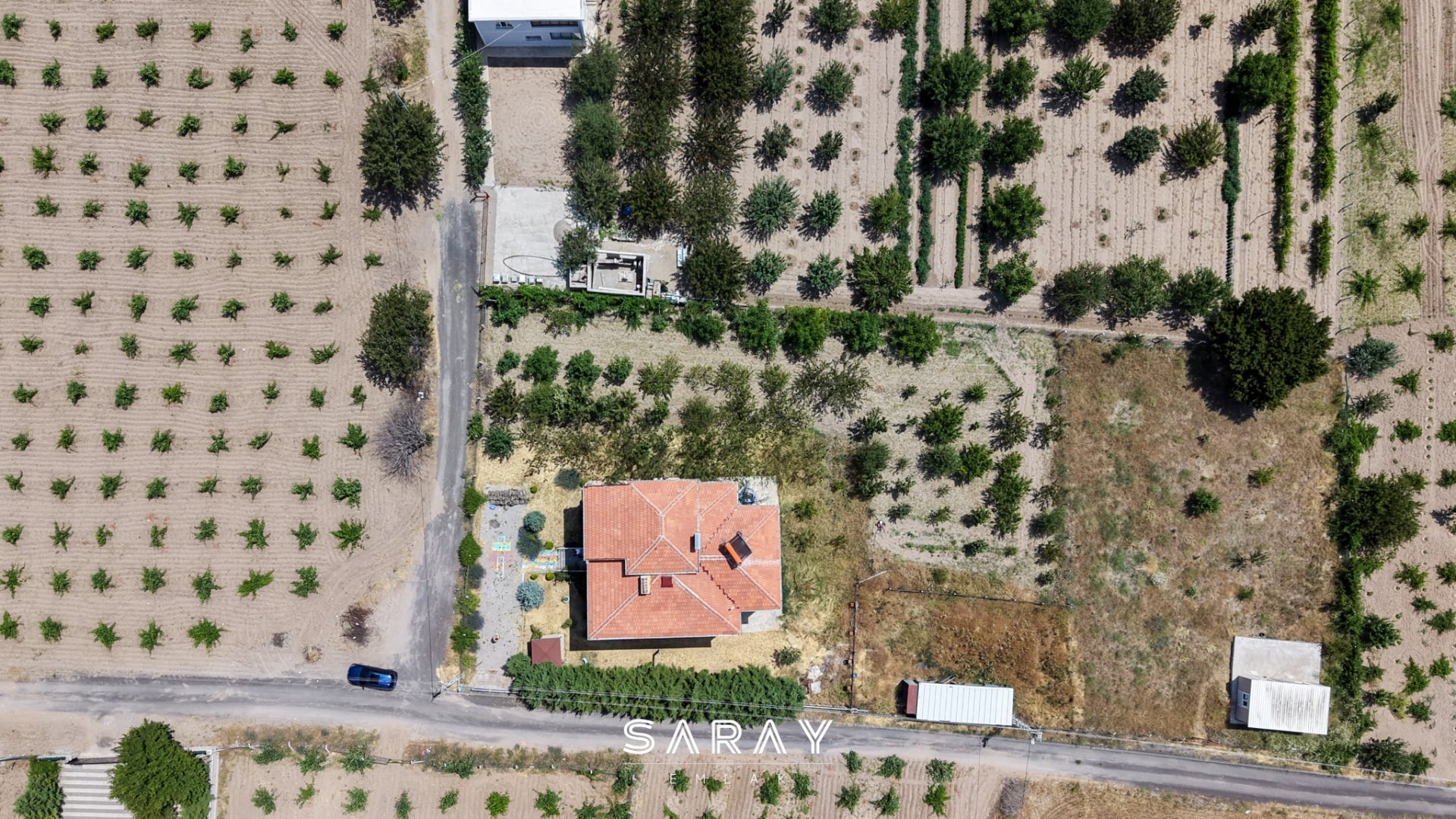 Kayseri İncesu'da 2.076 m² Bahçeli 3 Katlı Bağ Evi - 49