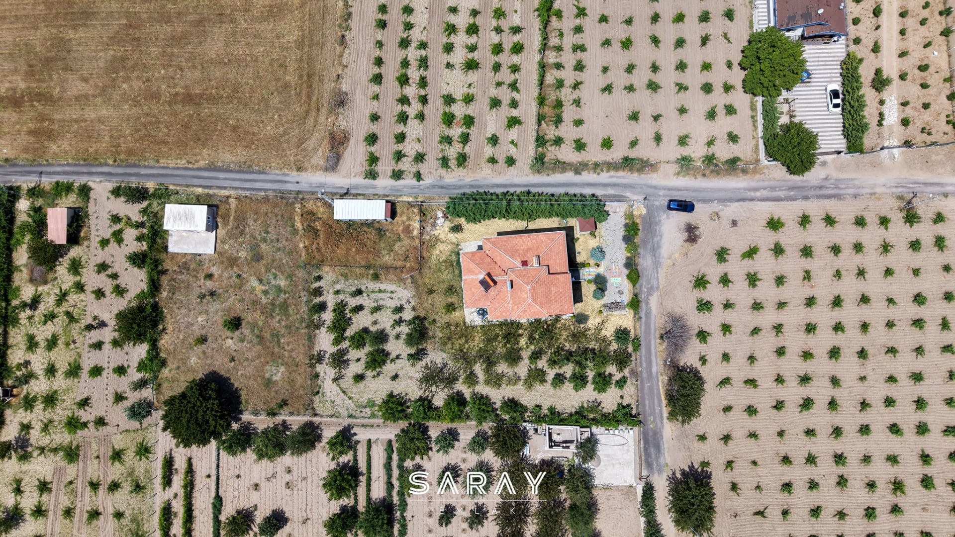 Kayseri İncesu'da 2.076 m² Bahçeli 3 Katlı Bağ Evi - 48