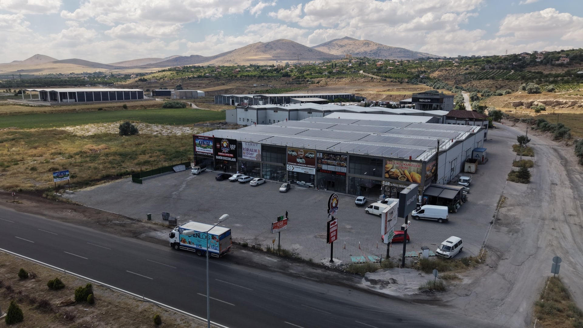 BOĞAZKÖPRÜ 5KM MEVKİNDE KİRALIK 130m2 İŞ YERLERİ - 4