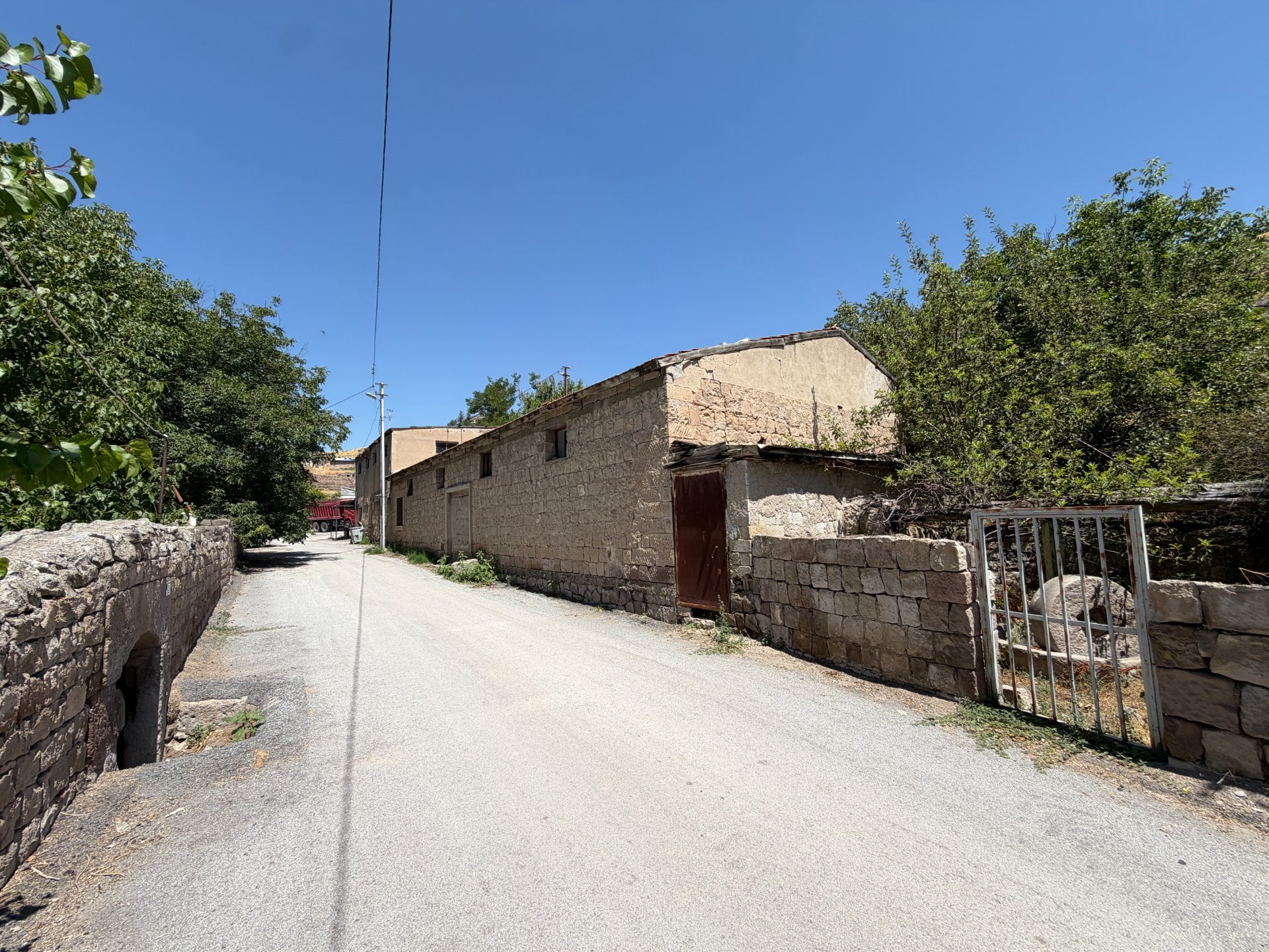 GESİDE DOĞA İÇİNDE MÜSTAKİL YAŞAM / ATÖLYE / DEPO FIRSATI - 13