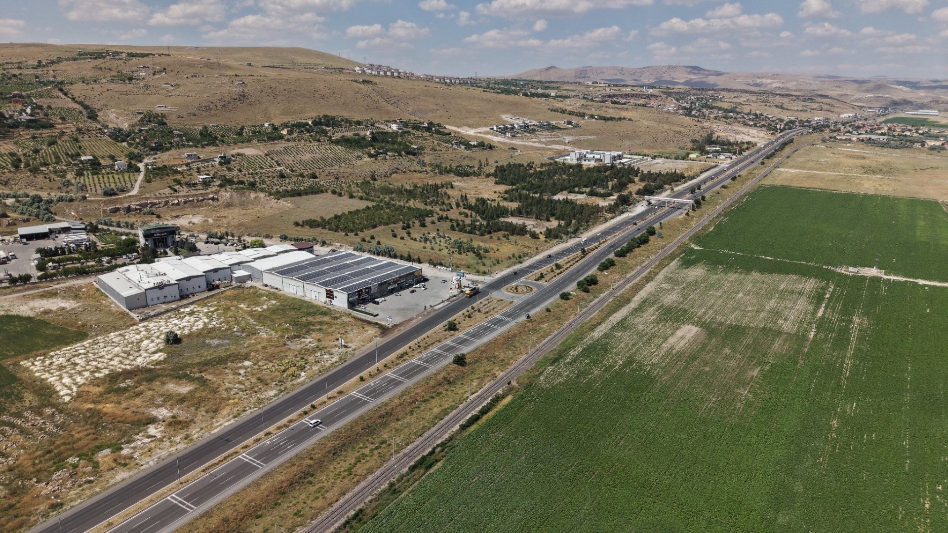 BOĞAZKÖPRÜ 5KM MEVKİNDE KİRALIK 130m2 İŞ YERLERİ - 13