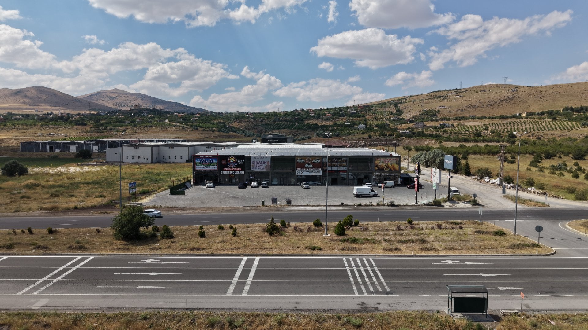 BOĞAZKÖPRÜ 5KM MEVKİNDE KİRALIK 130m2 İŞ YERLERİ - 12
