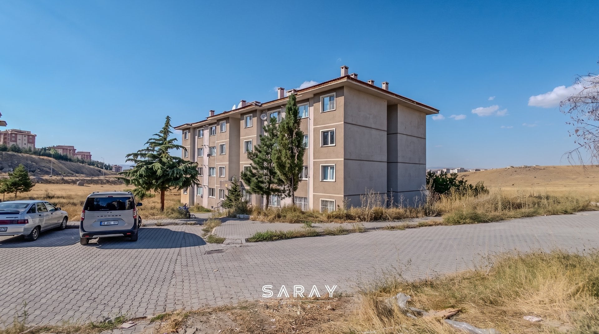 TOKİ DEMOKRASİ MAHALLESİ'NDE ANA YOLA YAKIN, MASRAFSIZ 1+1 DAİRE - 1