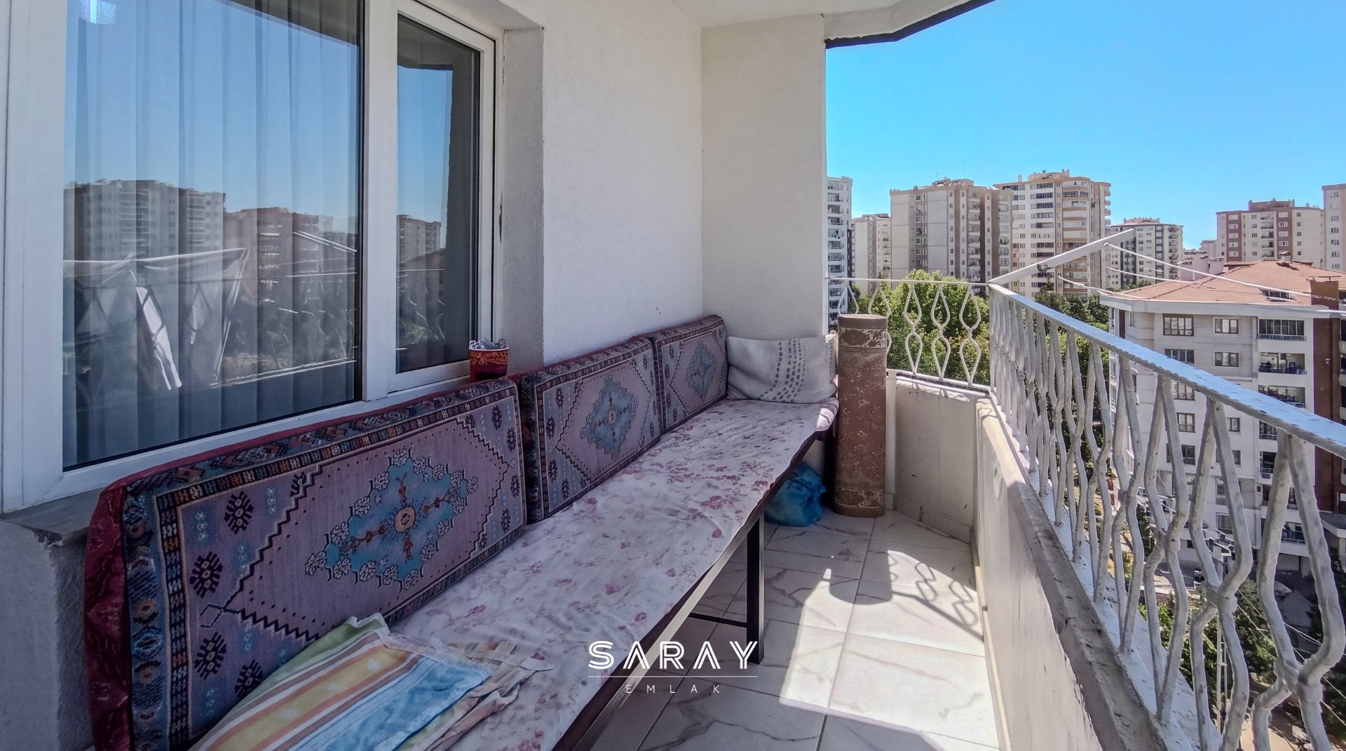 BEYAZŞEHİR'İN EN GÜZEL LOKASYONUNDA YAPILI VE BAKIMLI 3+1 DAİRE - 11