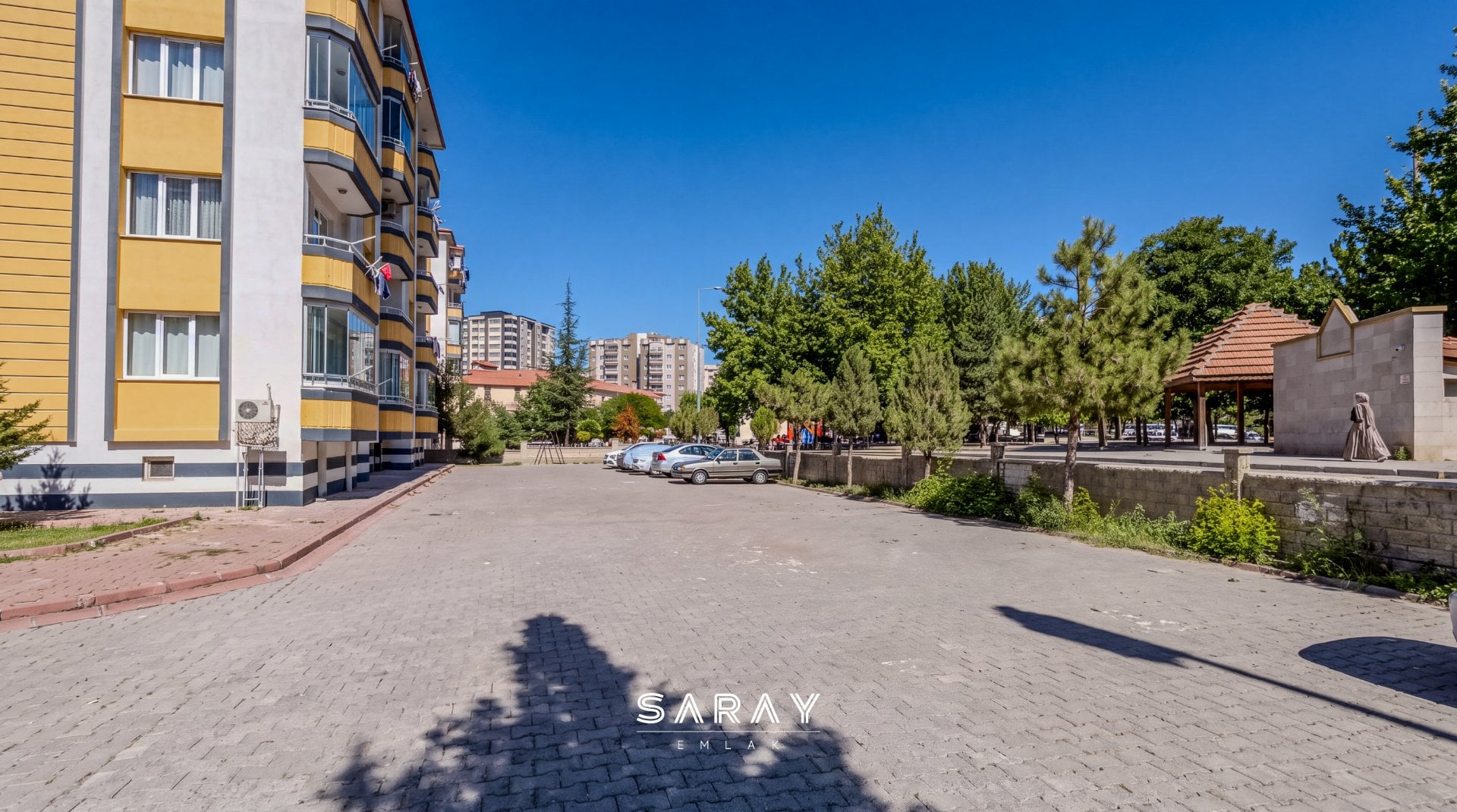 BEYAZŞEHİR'İN EN GÜZEL LOKASYONUNDA YAPILI VE BAKIMLI 3+1 DAİRE - 34