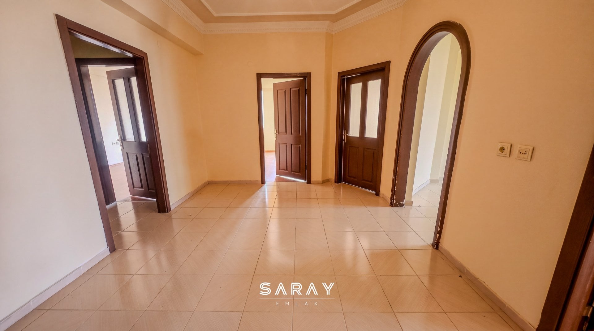 TALAS ANAYURT'DA MERKEZİ KONUMDA SATILIK 3+1 DAİRE - 1