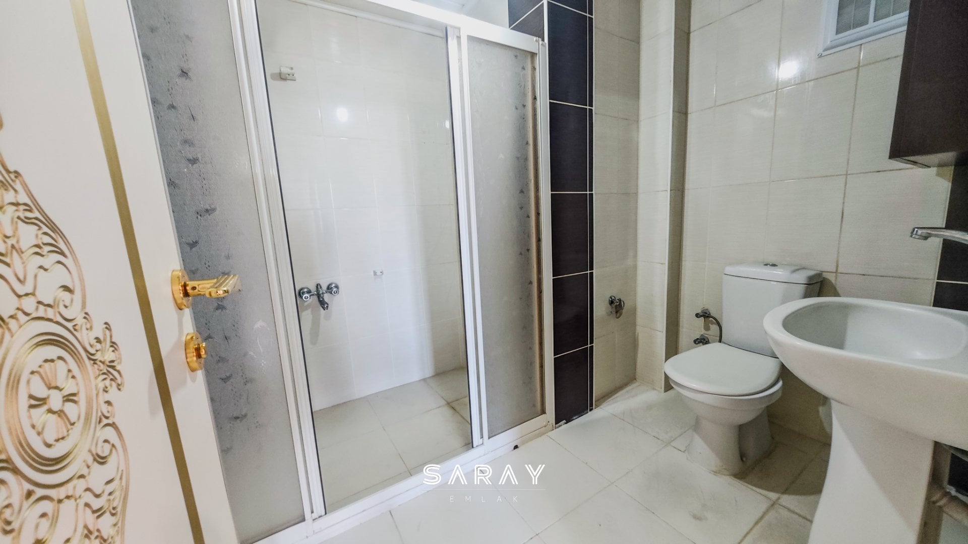 PAPATYA CADDESİ ÜZERİNDE, İÇİ TAMAMEN YAPILI 3+1 KİRALIK DAİRE - 18