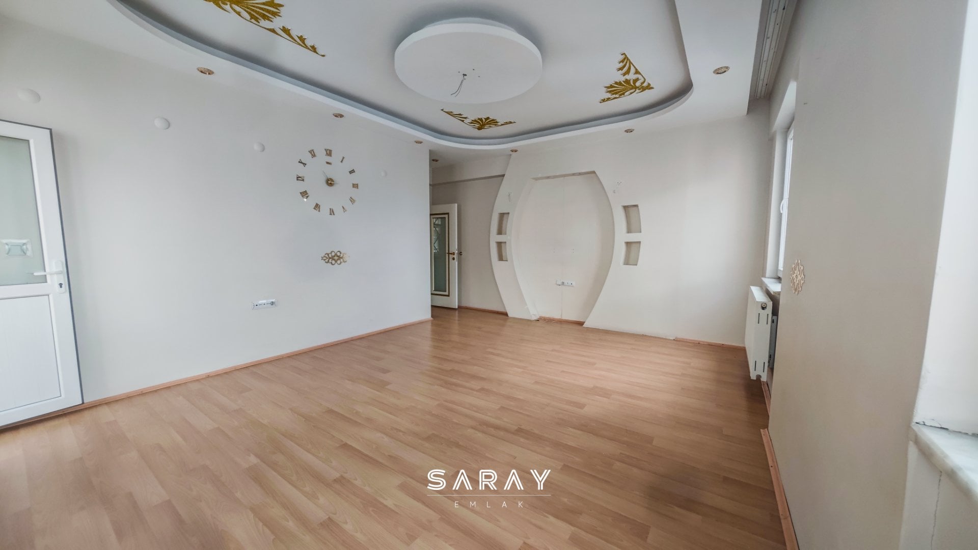 PAPATYA CADDESİ ÜZERİNDE, İÇİ TAMAMEN YAPILI 3+1 KİRALIK DAİRE - 5