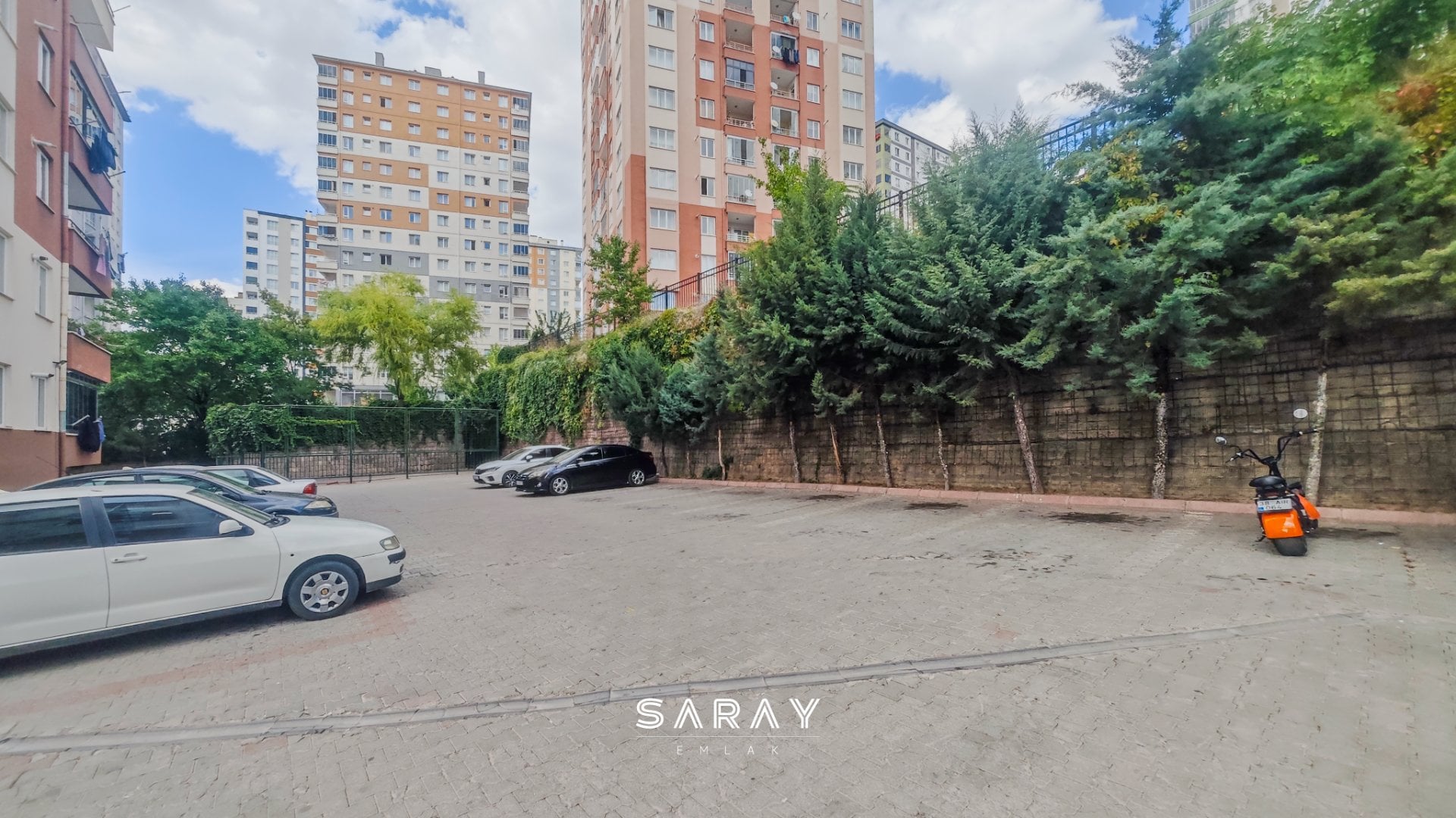PAPATYA CADDESİ ÜZERİNDE, İÇİ TAMAMEN YAPILI 3+1 KİRALIK DAİRE - 33