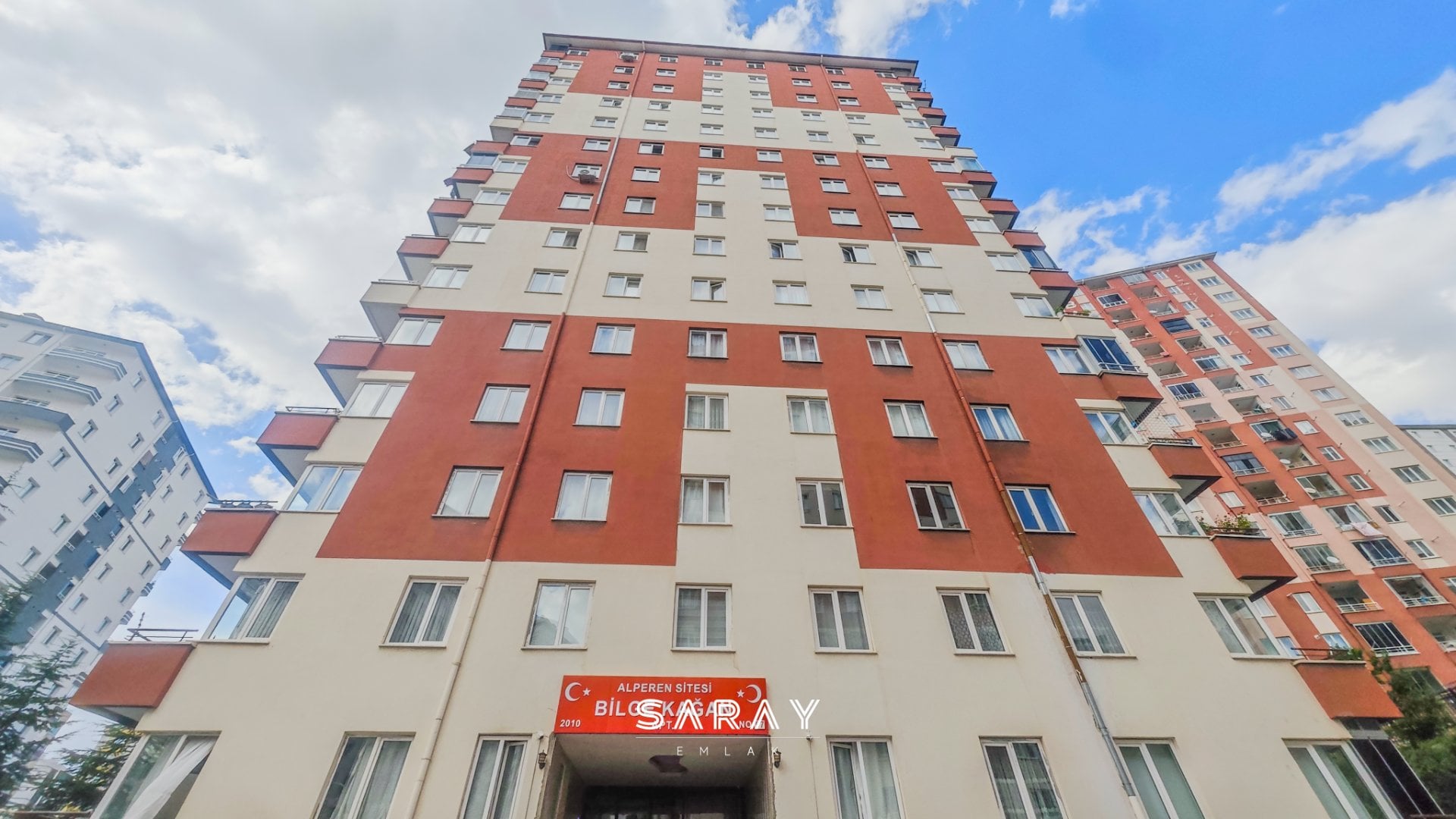 PAPATYA CADDESİ ÜZERİNDE, İÇİ TAMAMEN YAPILI 3+1 KİRALIK DAİRE - 32
