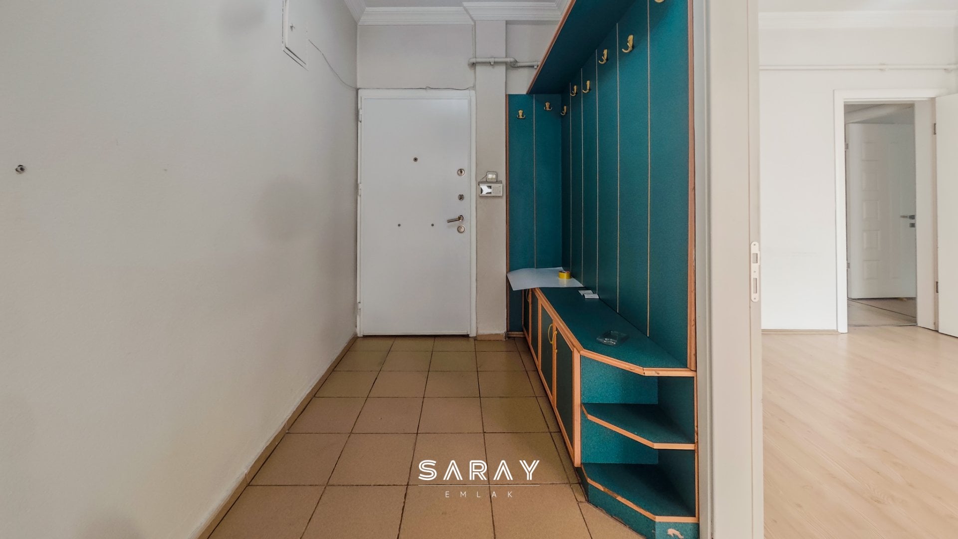 Saray'dan Fuzuli Cd. Köşebaşında Bakımlı 3+1 Kiralık Daire - 2
