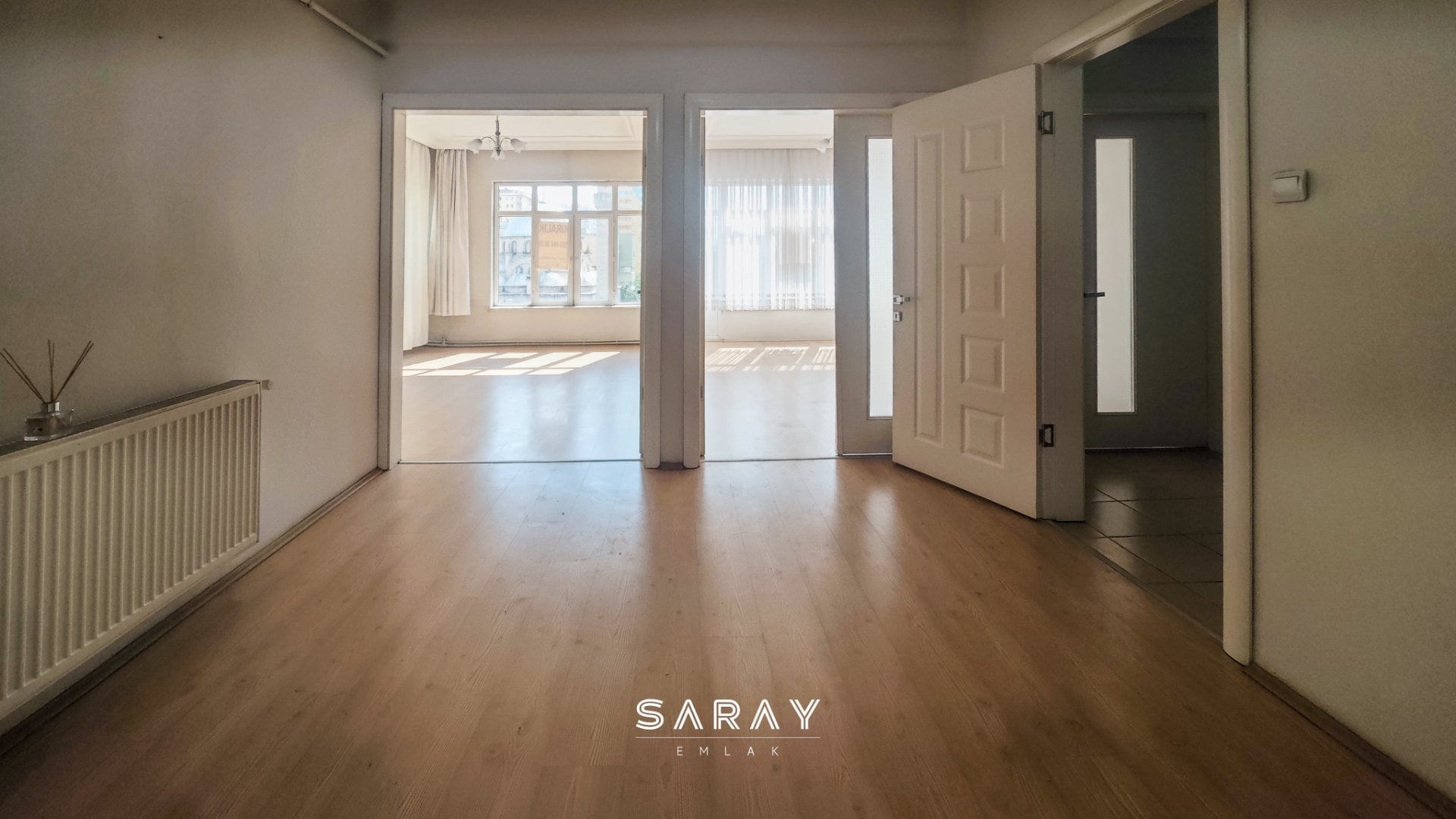 Saray'dan Fuzuli Cd. Köşebaşında Bakımlı 3+1 Kiralık Daire - 10