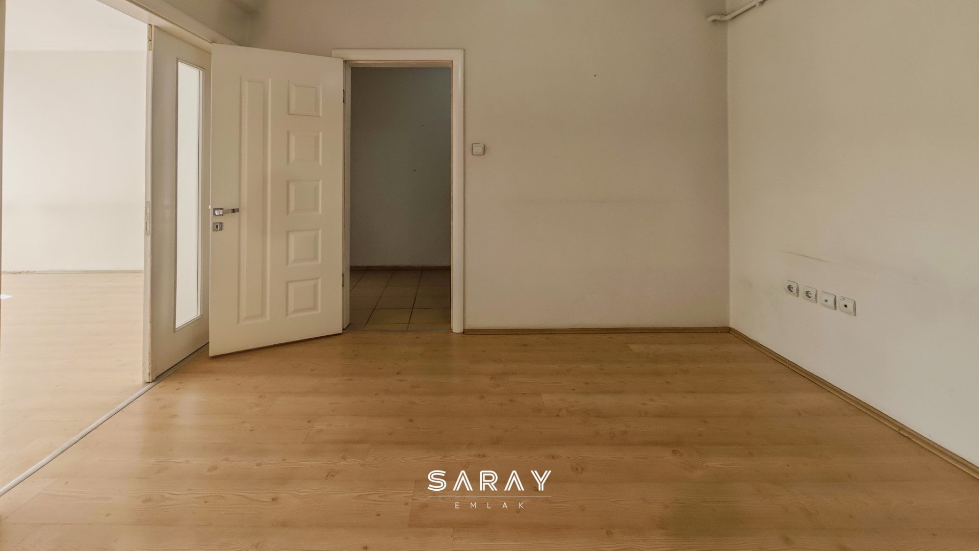 Saray'dan Fuzuli Cd. Köşebaşında Bakımlı 3+1 Kiralık Daire - 9