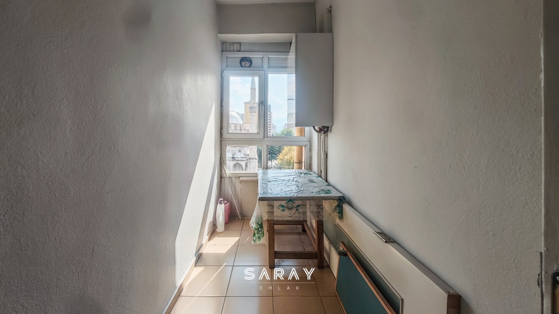 Saray'dan Fuzuli Cd. Köşebaşında Bakımlı 3+1 Kiralık Daire - 18
