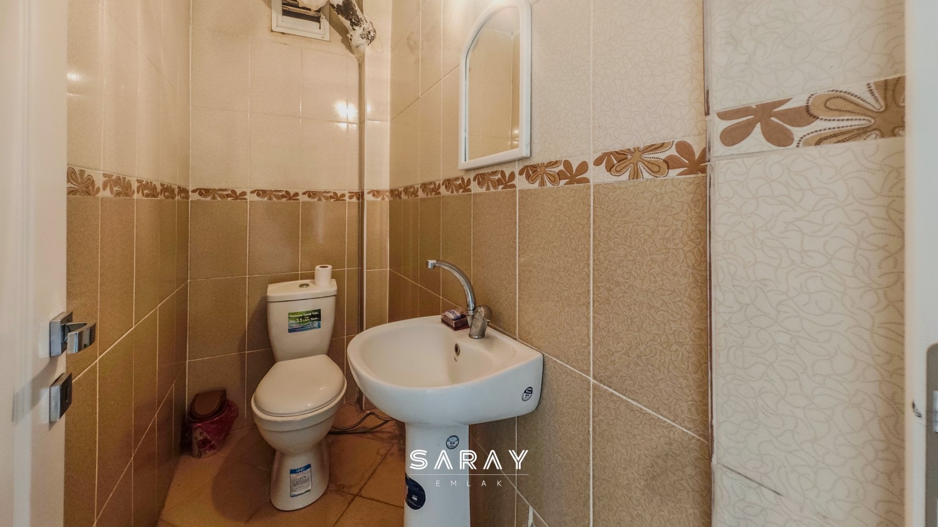 Saray'dan Fuzuli Cd. Köşebaşında Bakımlı 3+1 Kiralık Daire - 21