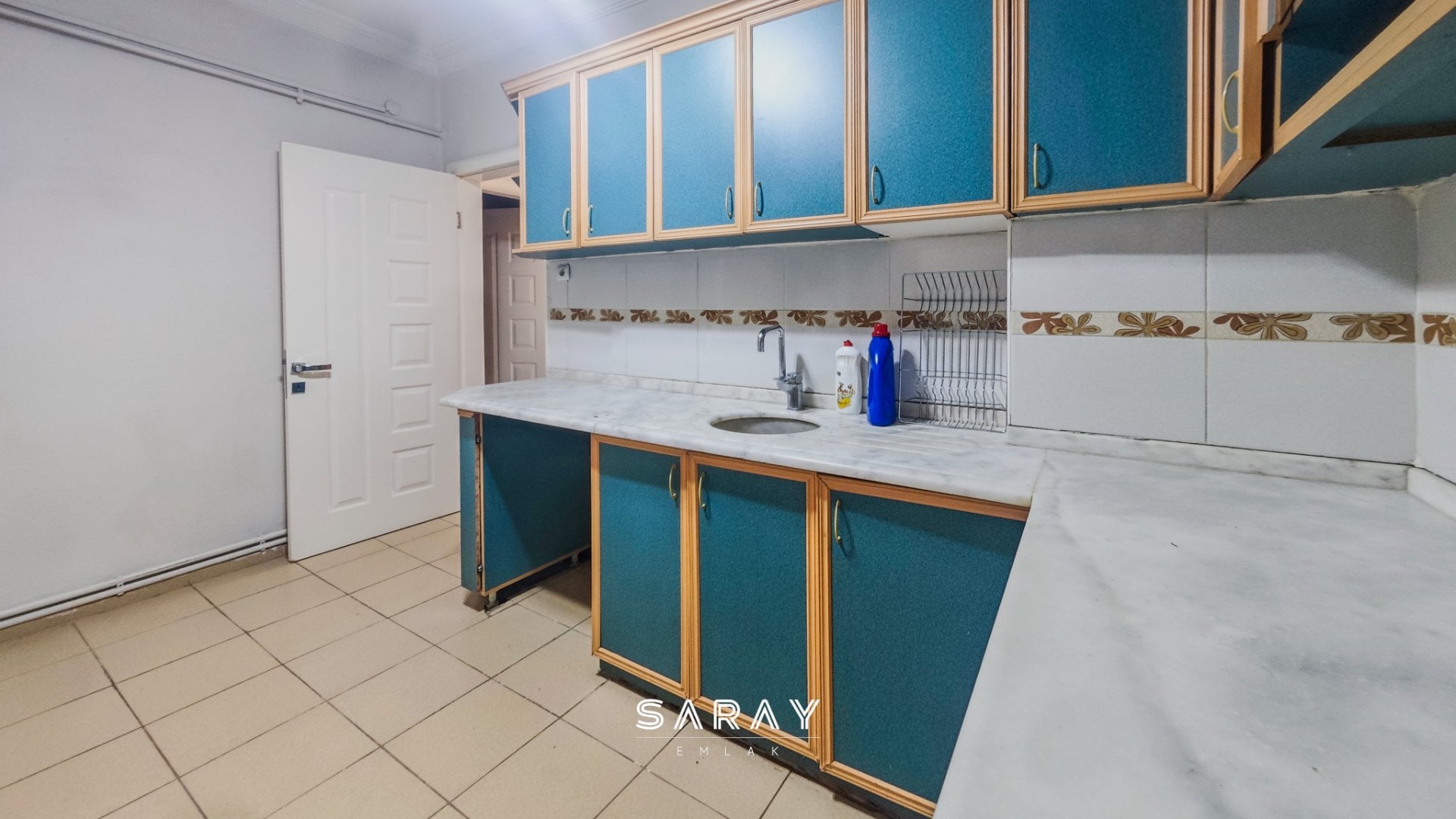 Saray'dan Fuzuli Cd. Köşebaşında Bakımlı 3+1 Kiralık Daire - 26