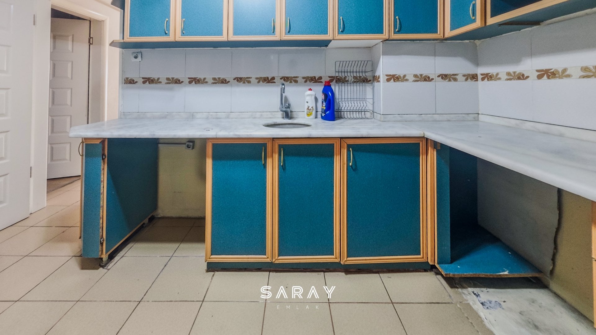 Saray'dan Fuzuli Cd. Köşebaşında Bakımlı 3+1 Kiralık Daire - 27