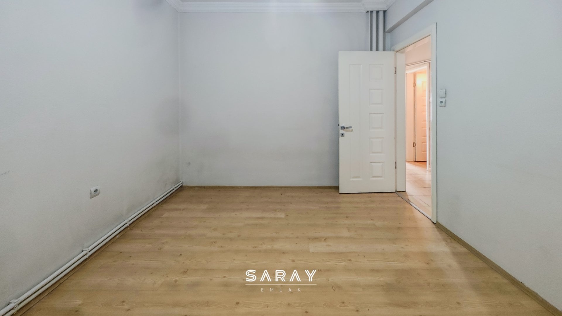 Saray'dan Fuzuli Cd. Köşebaşında Bakımlı 3+1 Kiralık Daire - 30