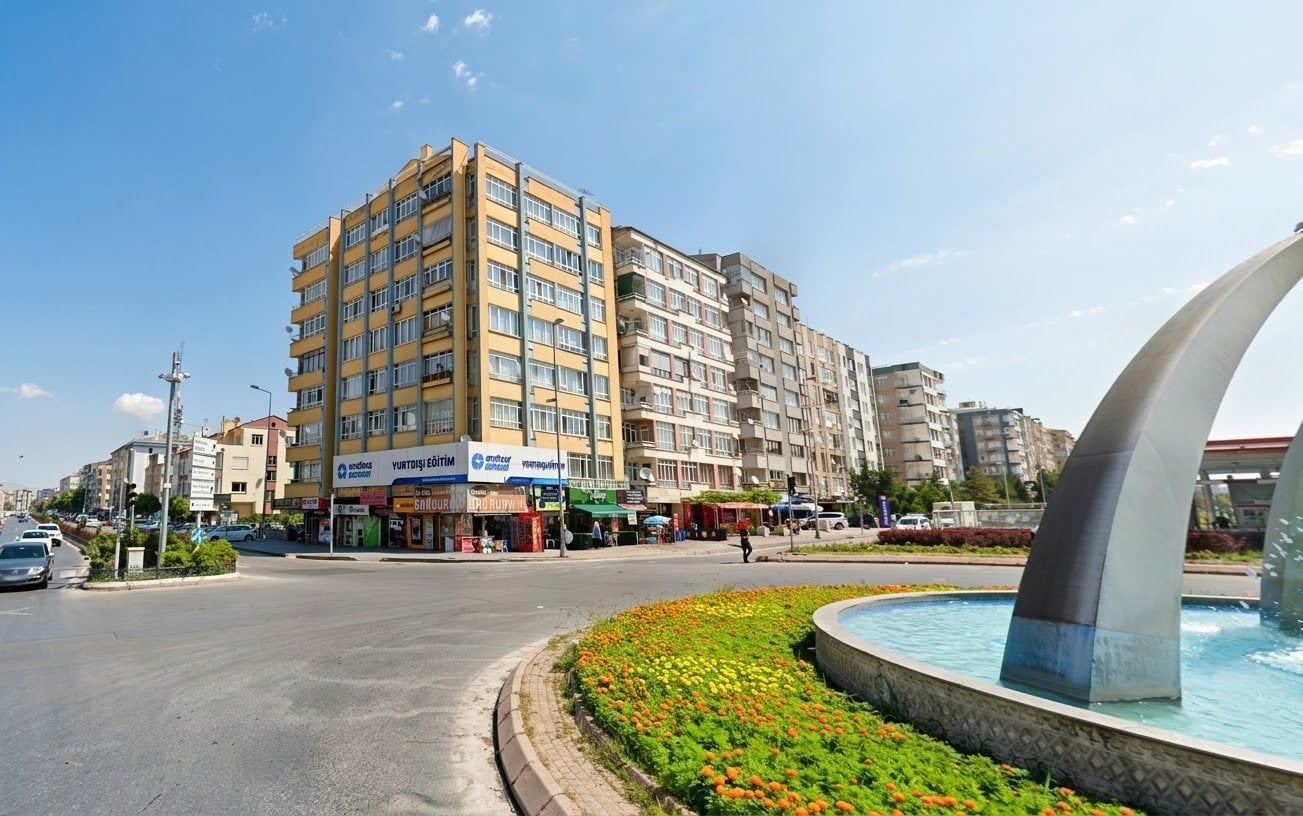 Saray'dan Fuzuli Cd. Köşebaşında Bakımlı 3+1 Kiralık Daire - 1